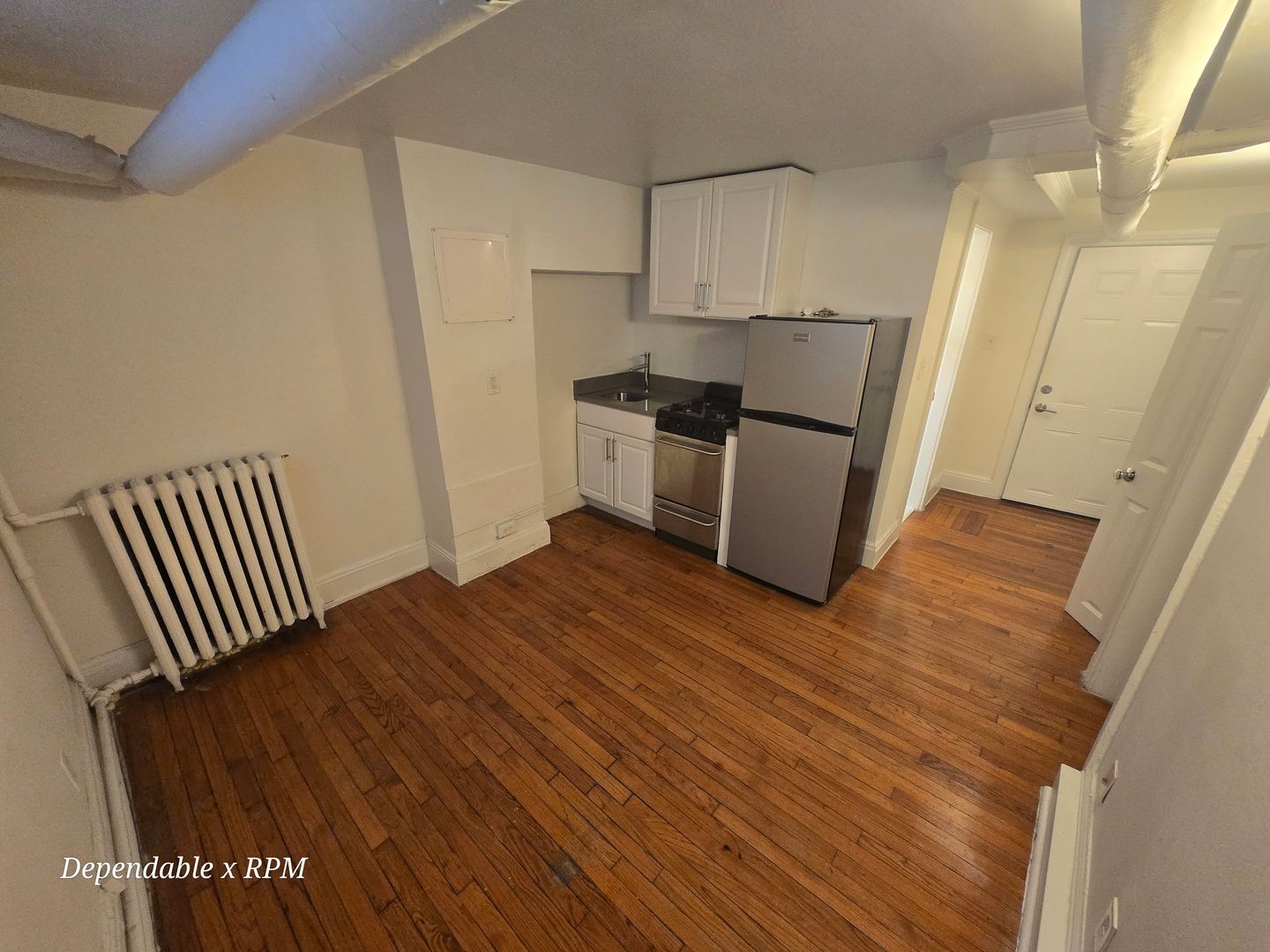 Boston Apartment: 86 Charles Street