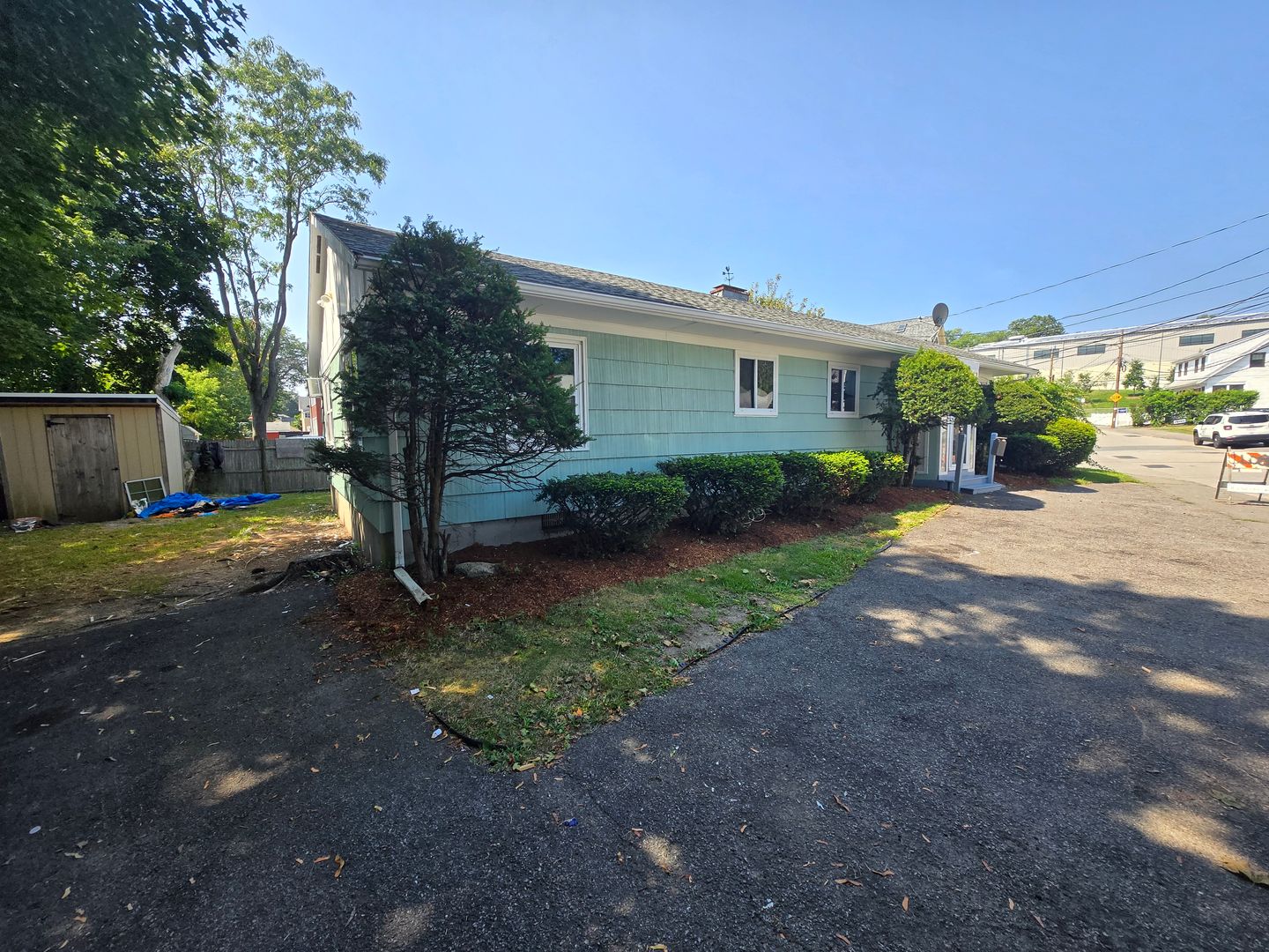 Hyde Park House: 12 Chestnut Street