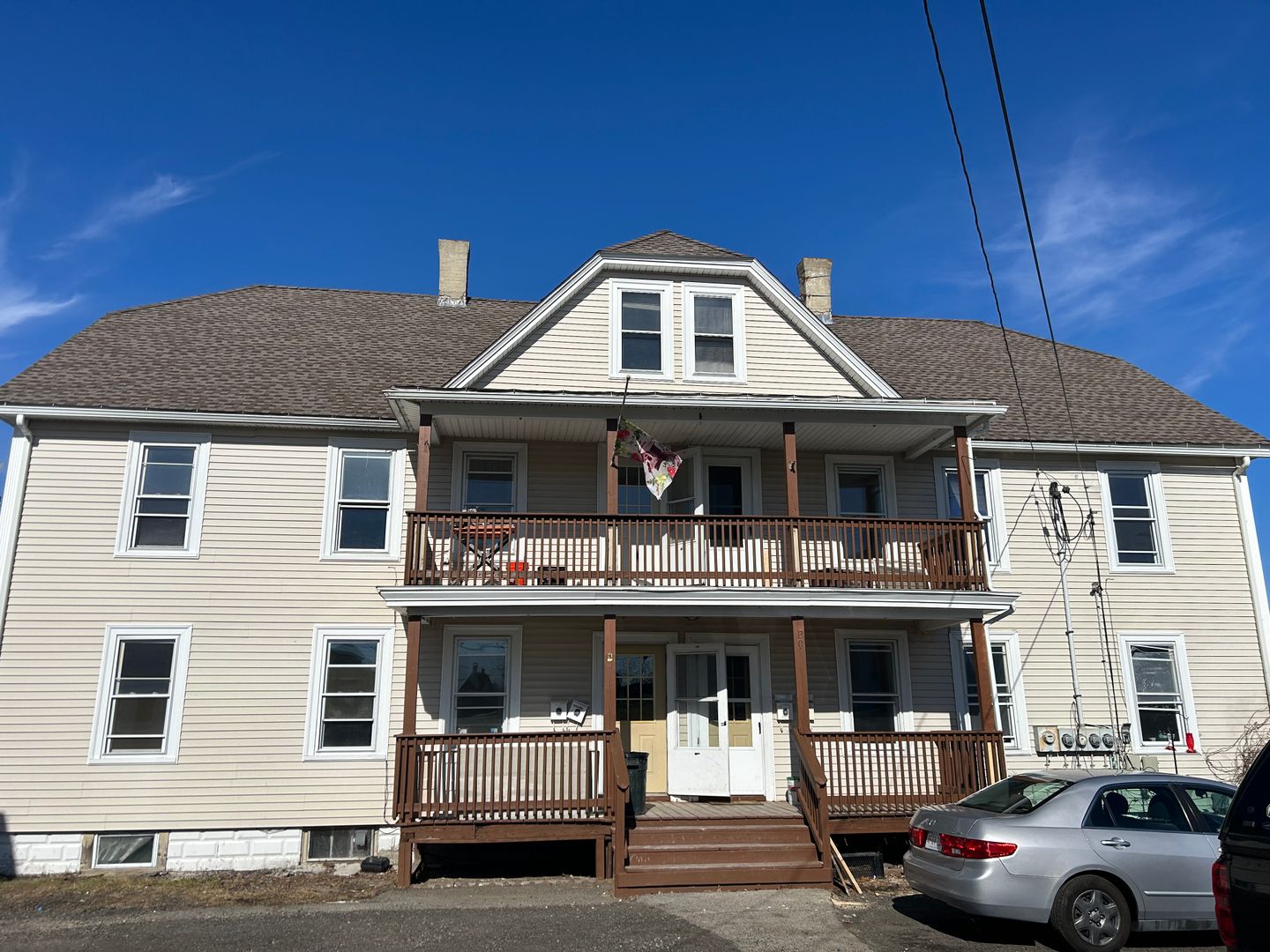 Grafton Apartment: 20 Main St