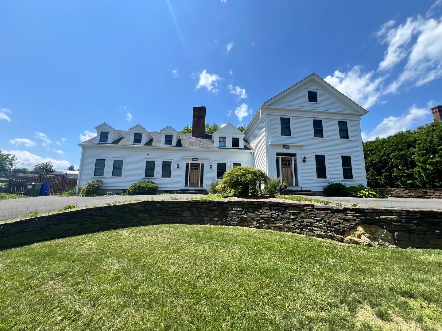 Amherst Apartment: 14 Gray Street