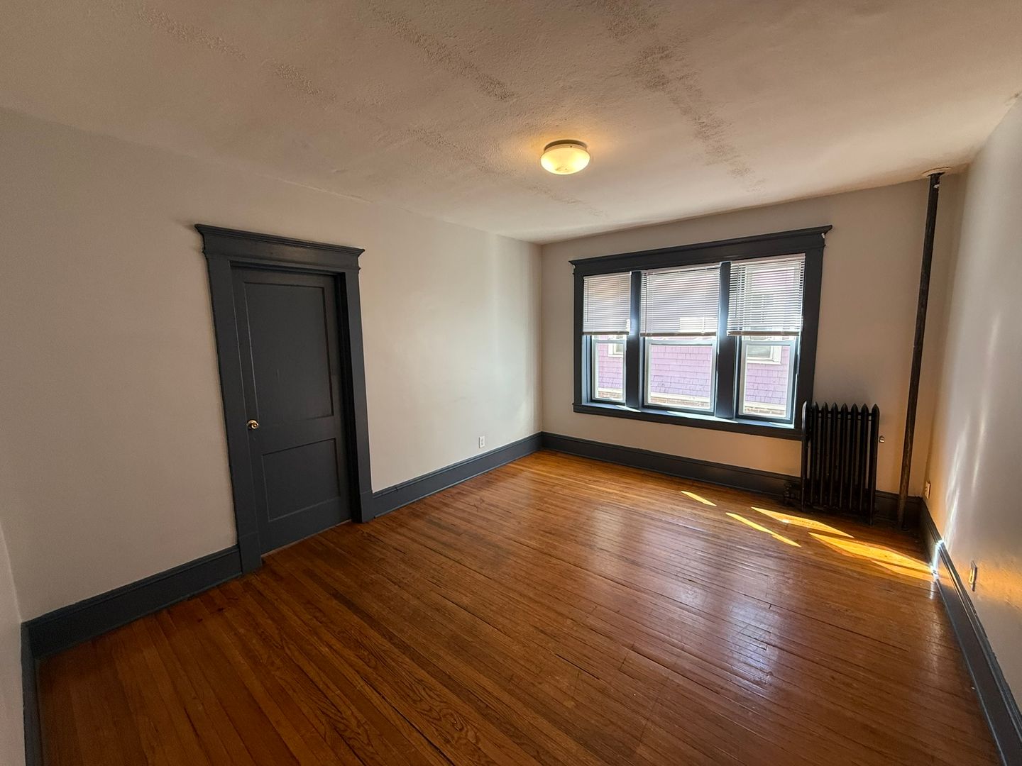 Springfield Apartment: 66-68 Fort Pleasant Ave.