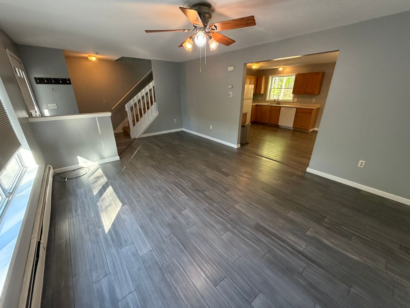 Belchertown Apartment: 236 Hamilton St