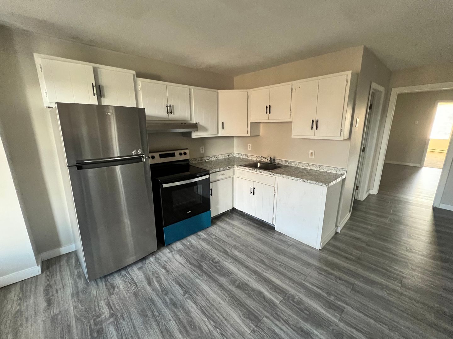 Chicopee Apartment: 828 Chicopee St