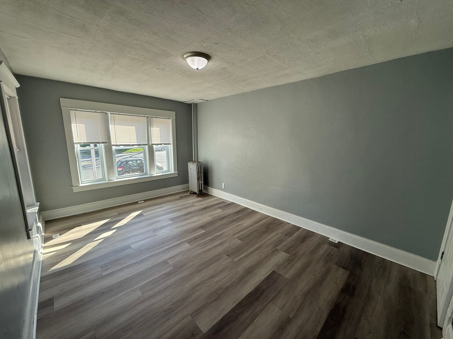 Springfield Apartment: 56-60 Fort Pleasant Avenue