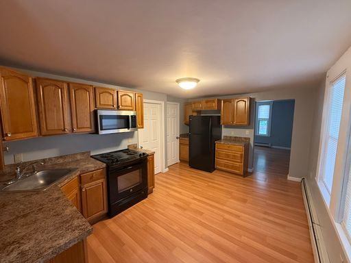 Fully Renovated, Two-Bedroom Apartment in Palmer. Includes Heat and Hot Water! – photo 1
