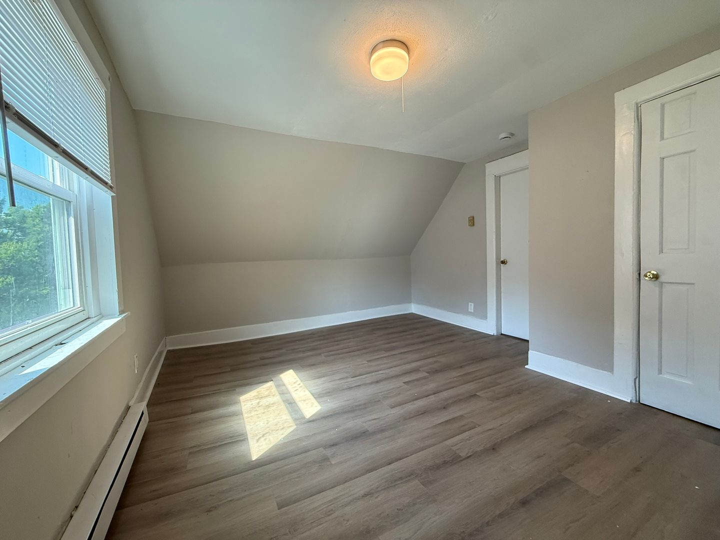 Springfield Apartment: 48-50 Acushnet Ave.