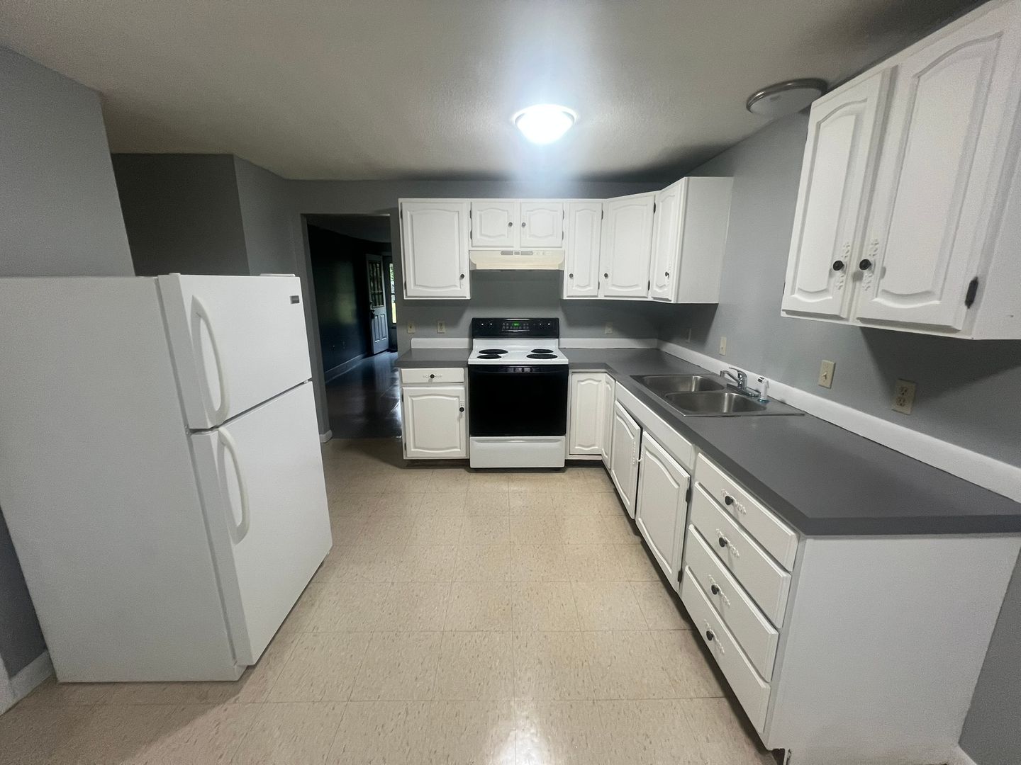 Sunderland Apartment: 42-44 Hadley Rd.