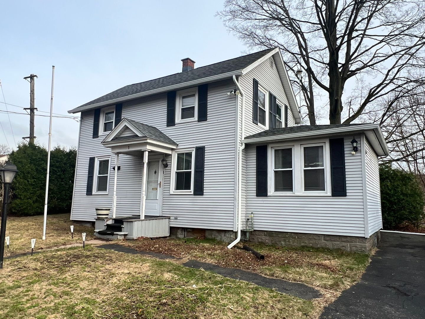 South Hadley House: 1 Bolton St.