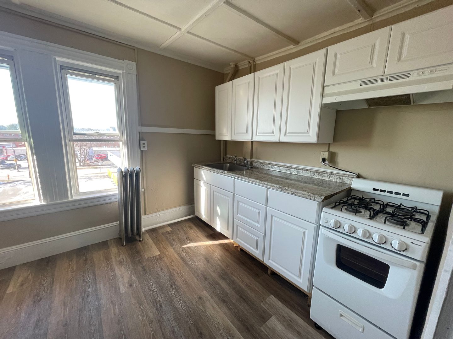 Pittsfield Apartment: 9 Dalton Ave - 5