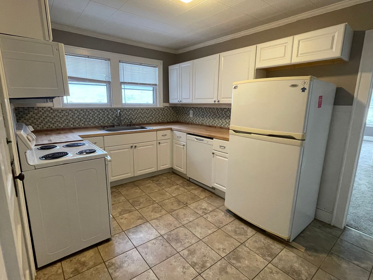 Pittsfield Apartment: 40-42 Gordon Street