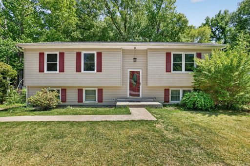 46483 Rosewood Dr – photo 1