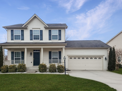 Charming SFH in Waldorf with 2-Car Garage,Fully Finished Lower Level, Upgraded Kitchen, and More! – photo 1