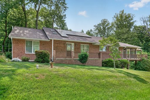 3523 Hilltop Dr