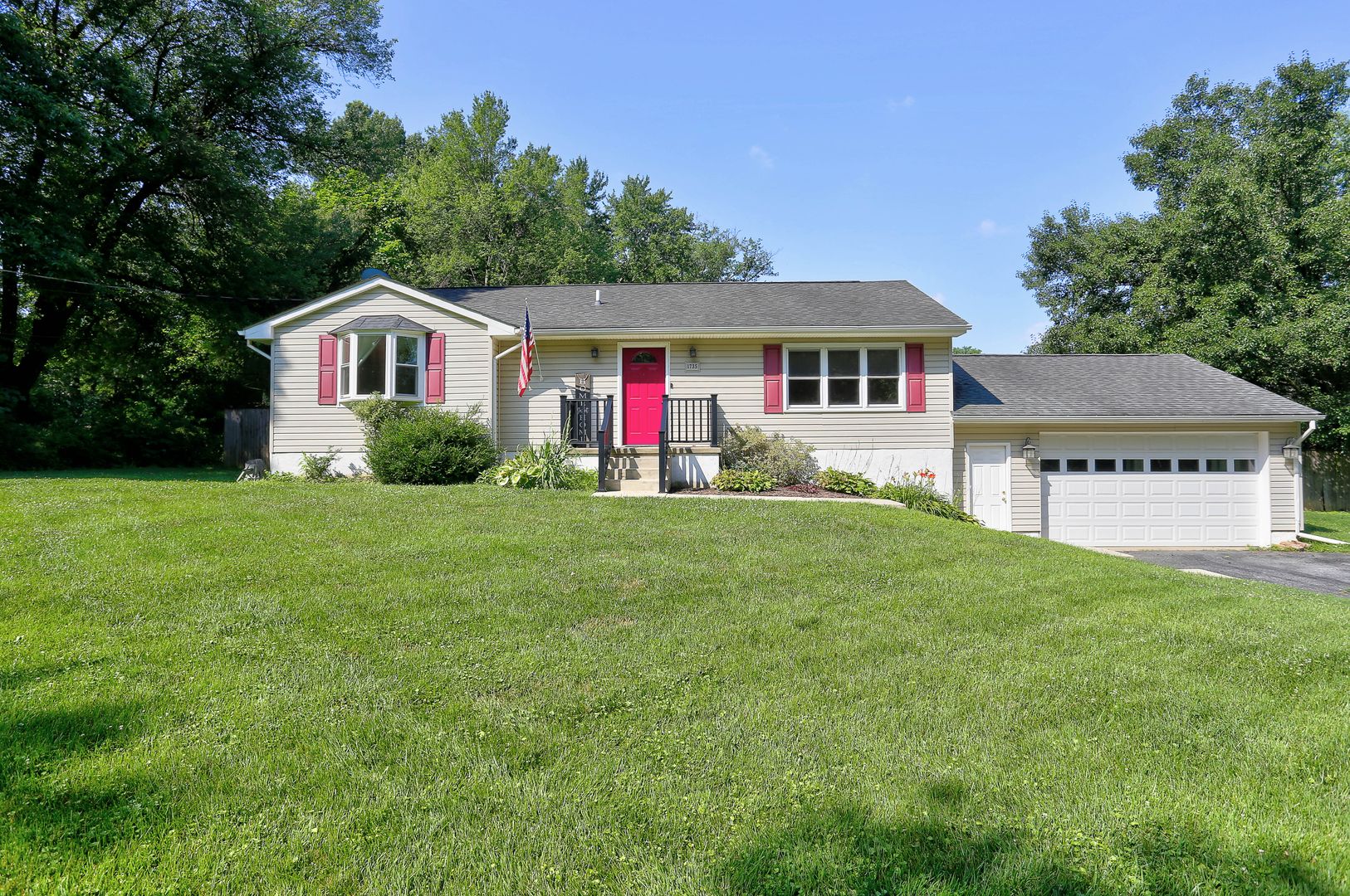 Hanover House: 1735 Maple Avenue