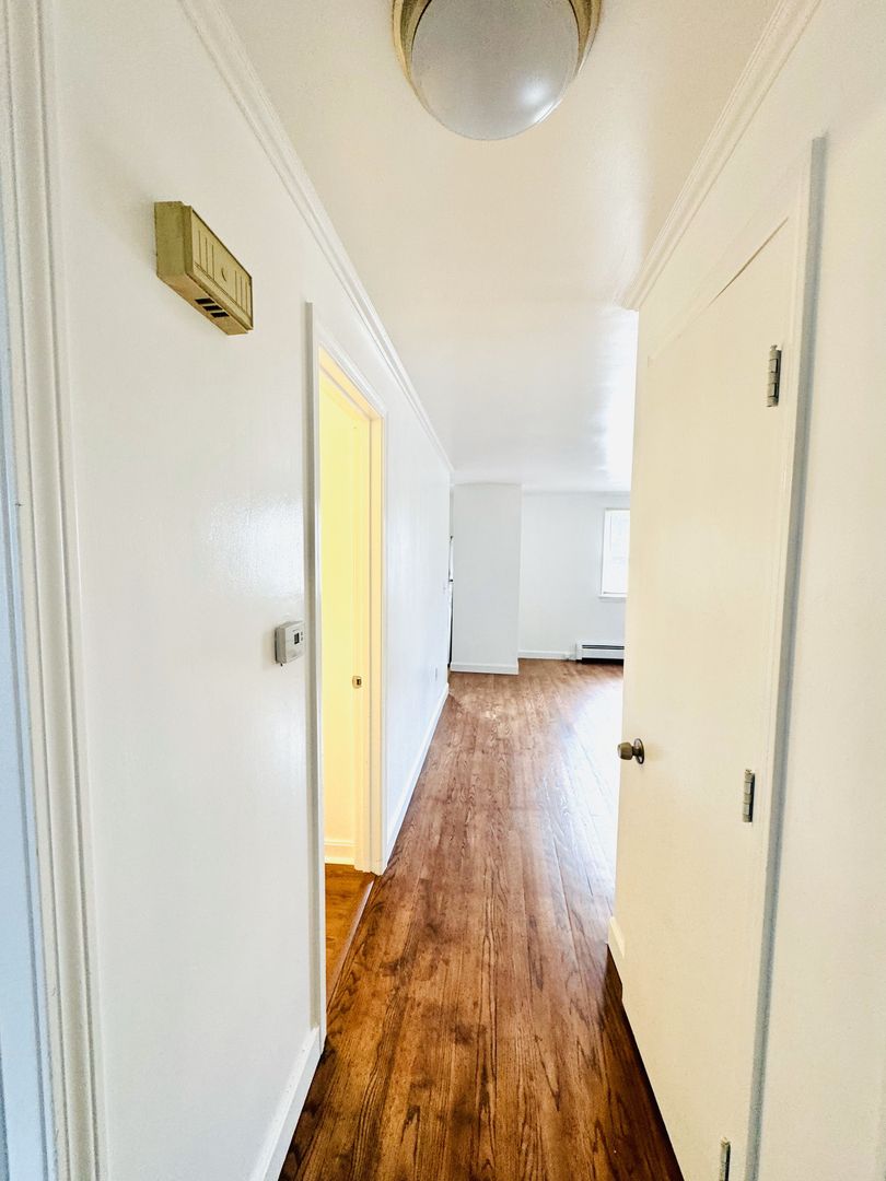 40 Curtis St. 7 of 12