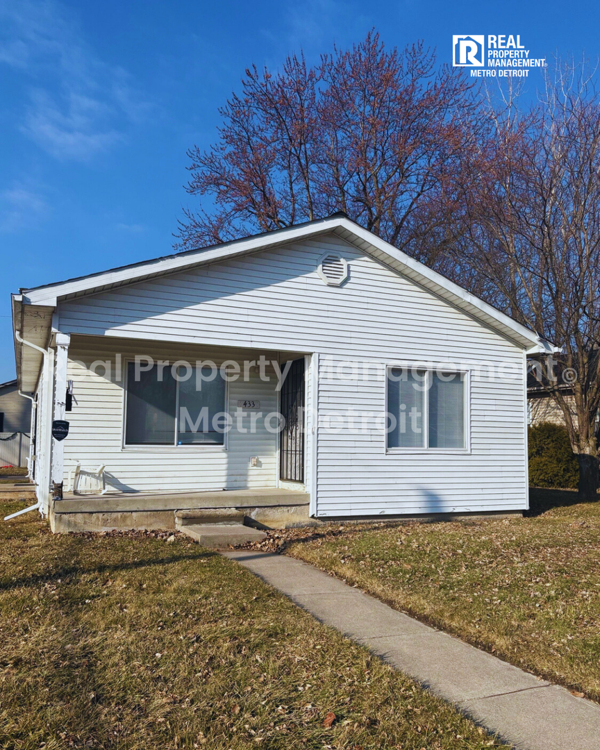 Detroit House: 433 Navahoe