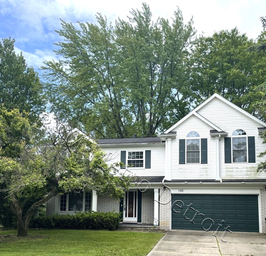 Troy House: 186 Randall Drive