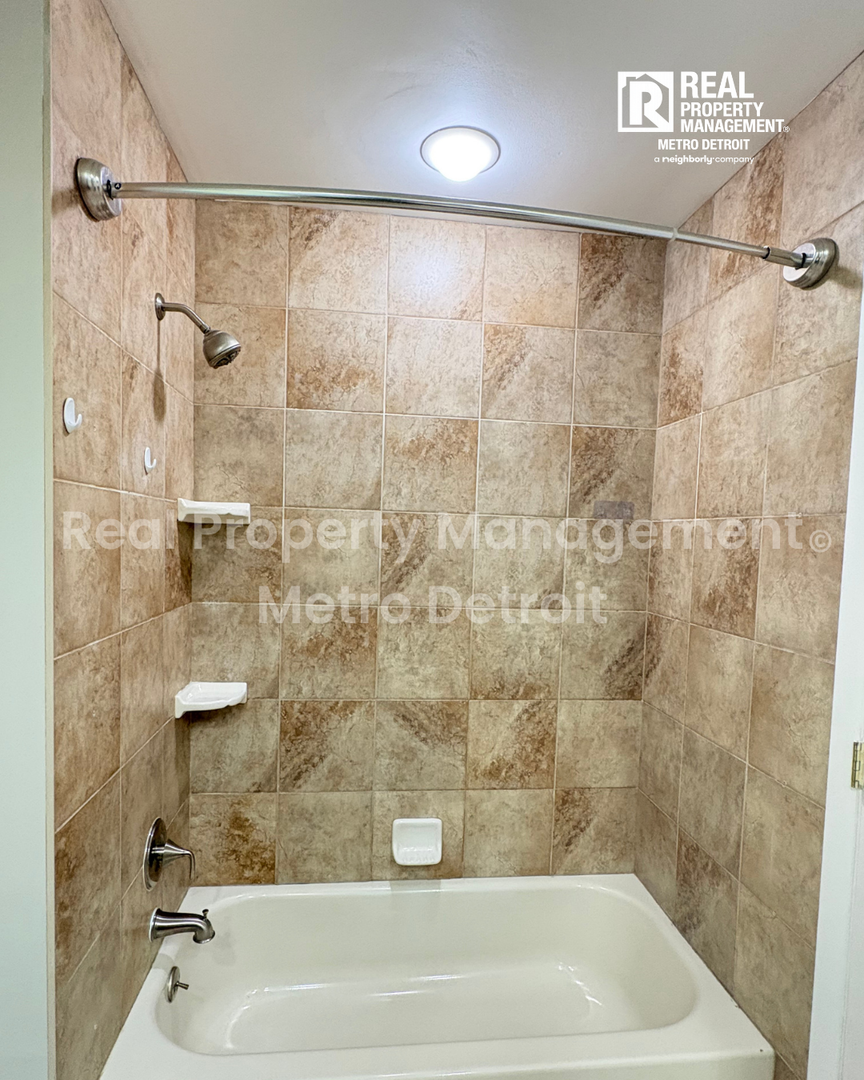 32505 Bellvine Trail 19 of 25