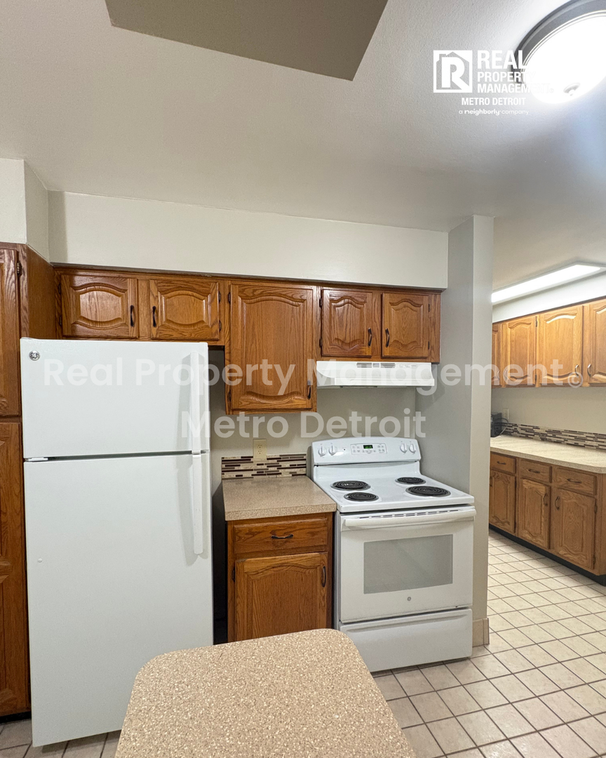 32505 Bellvine Trail 8 of 12