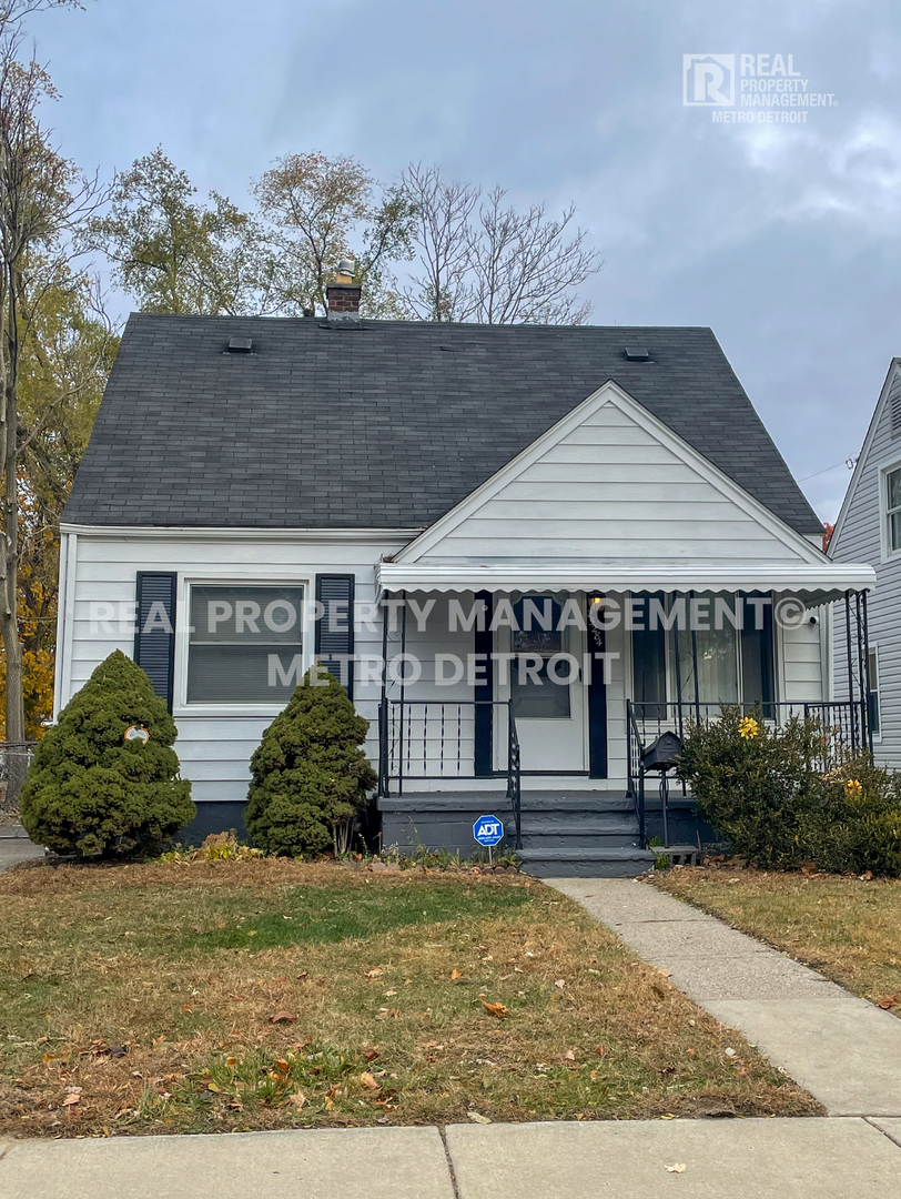 Dearborn Heights House: 25284 Stanford St