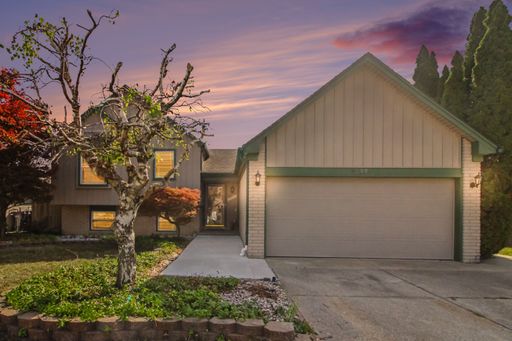 Spacious 4-bedroom – photo 1