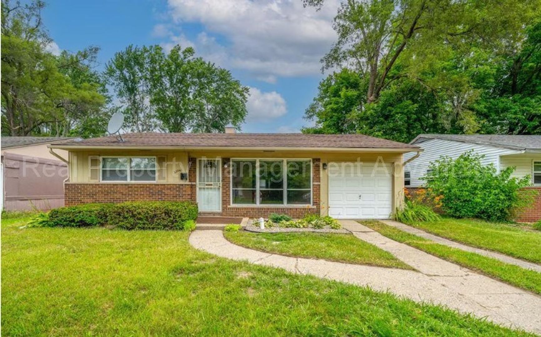Oak Park House: 22041 Jerome St.