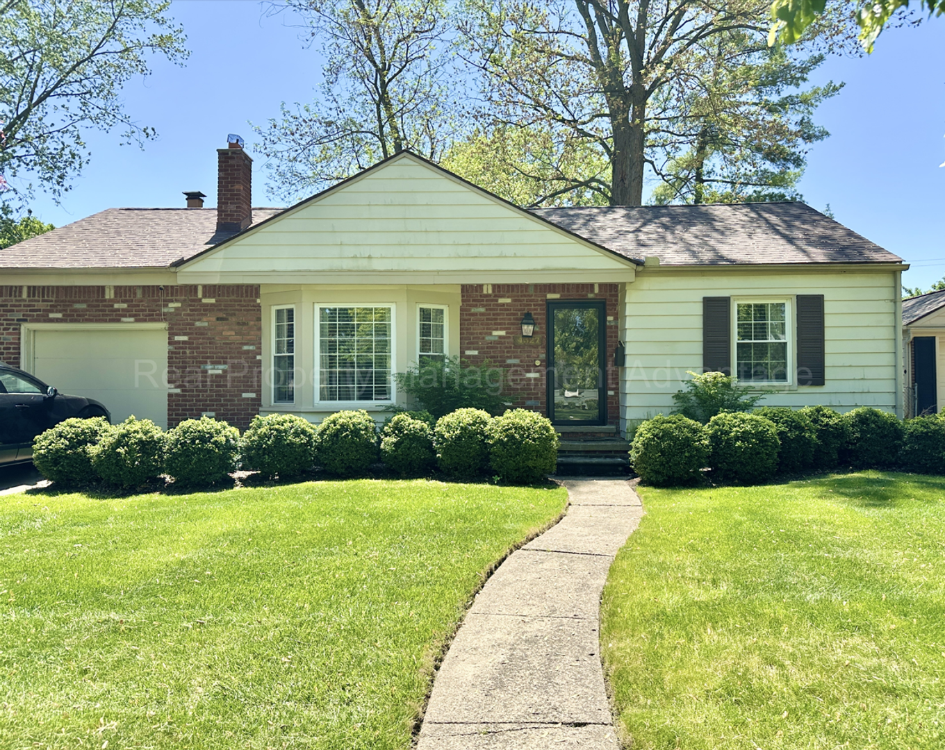 Royal Oak House: 4327 Samoset Rd.