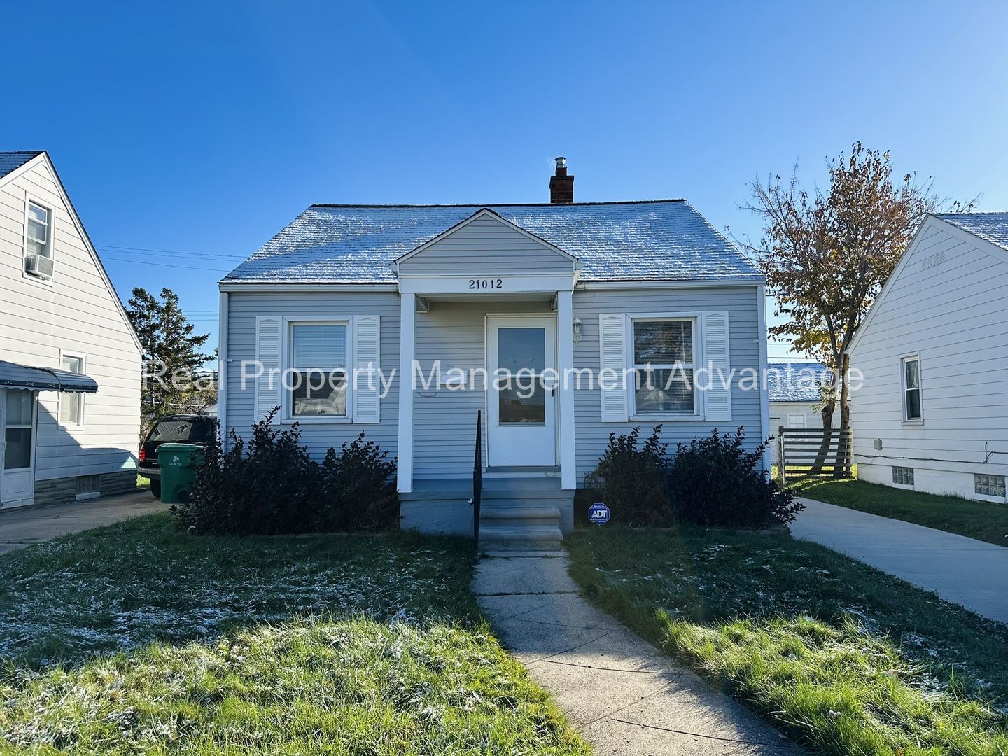 Eastpointe House: 21012 Beechwood Ave.