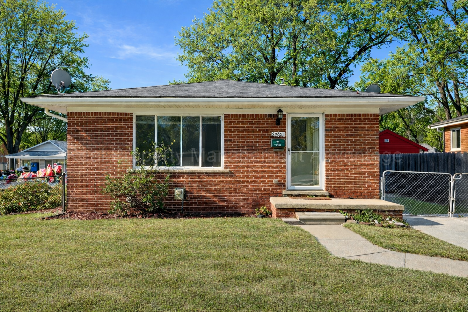 Oak Park House: 24031 Meadowlark St.