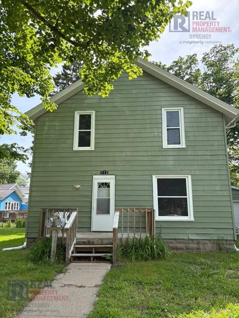 Charlotte Apartment: 112 N. Clinton St