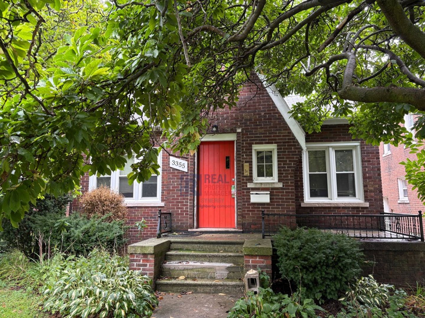Trenton House: 3355 Elizabeth Dr
