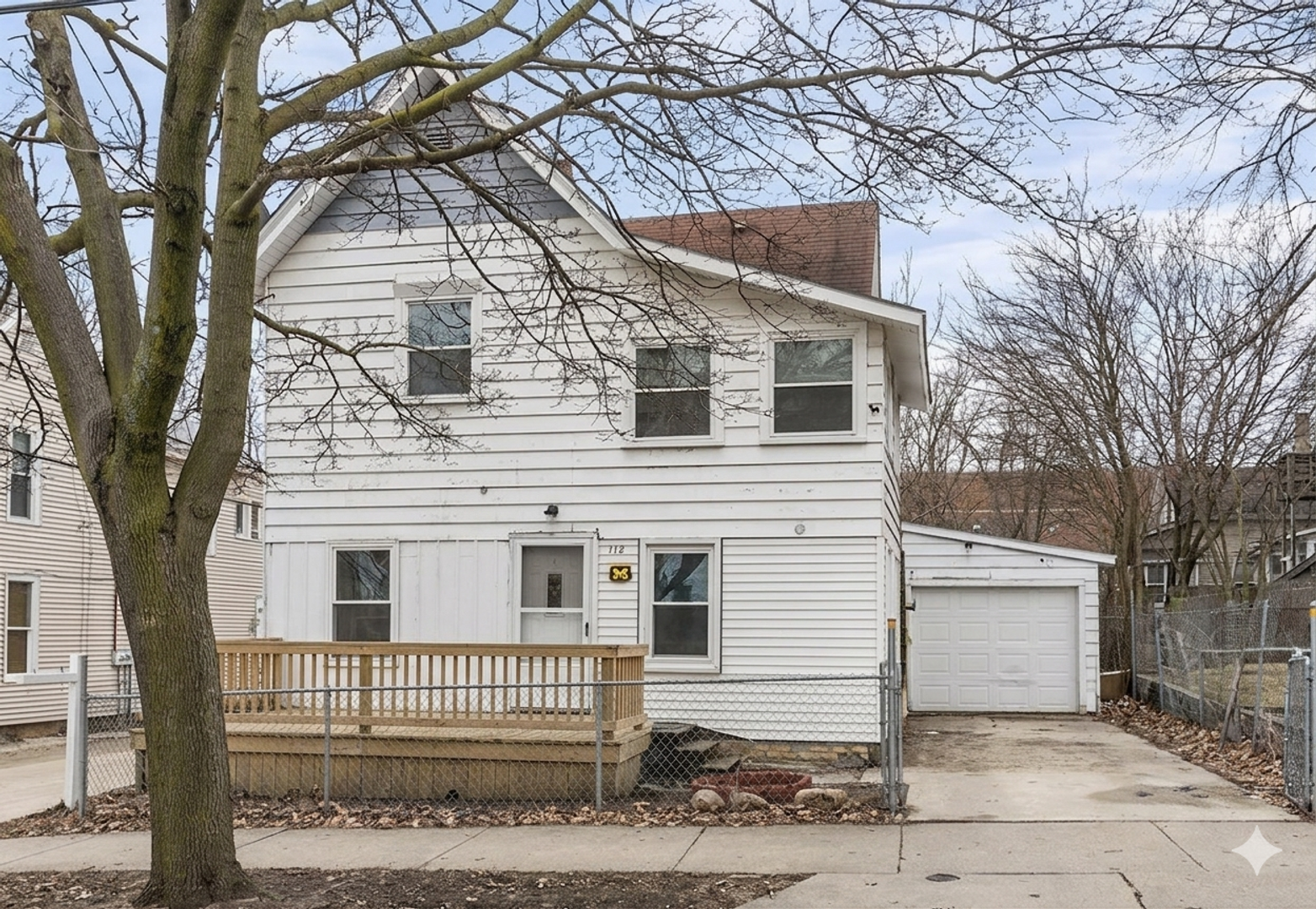 Grand Rapids House: 112 Fairbanks St NE