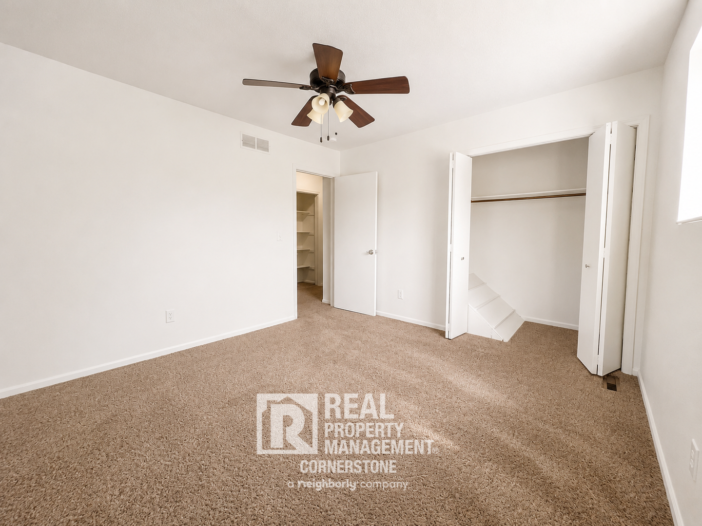 5735 E G Ave 9 of 12