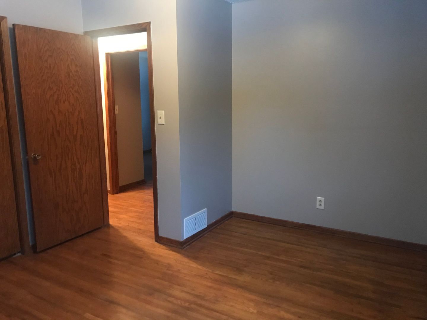 Baxter House: 4912 Oak St
