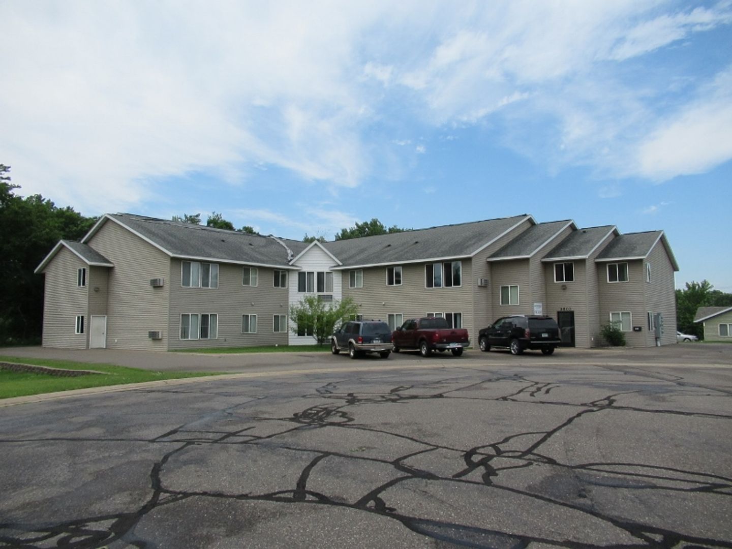 Brainerd Apartment: 2500 Hillcrest Drive