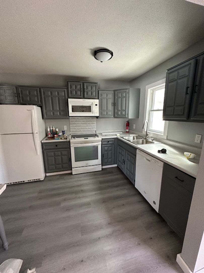 Little Falls Apartment: 603 3rd Ave NW