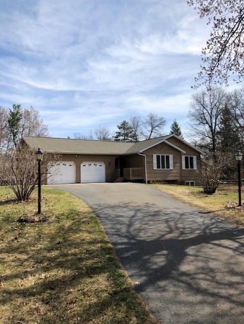 Baxter House: 11947 Scenic River Drive