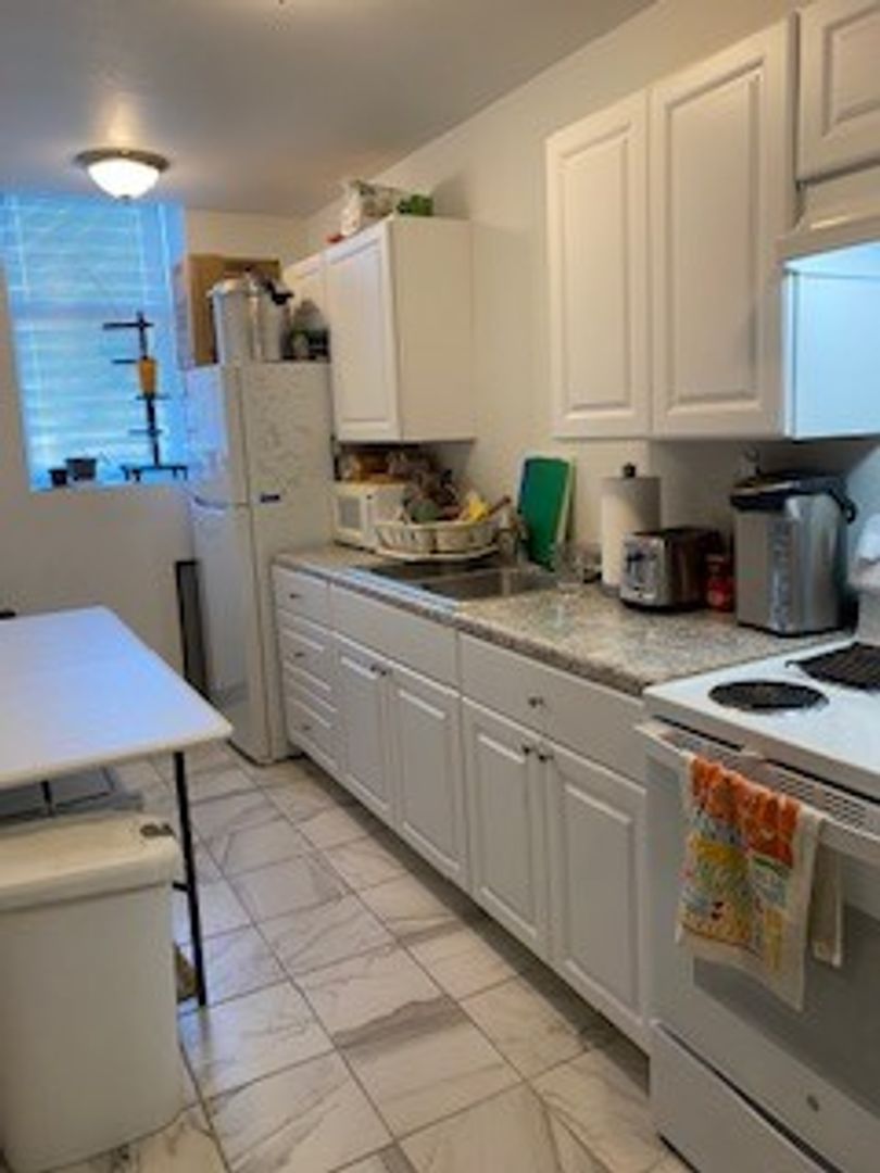 Brainerd Apartment: 214 S 8th St