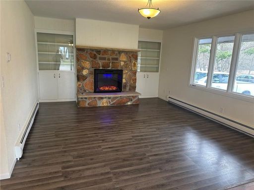 2 Bedroom, 1 Bath, 1 Car Garage with full unfinished basement, plus garage. Next to City Park. – photo 1