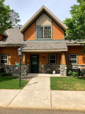Short Term Winter Rental - 3 Bed / 5 Bath Condo in Lakeshore