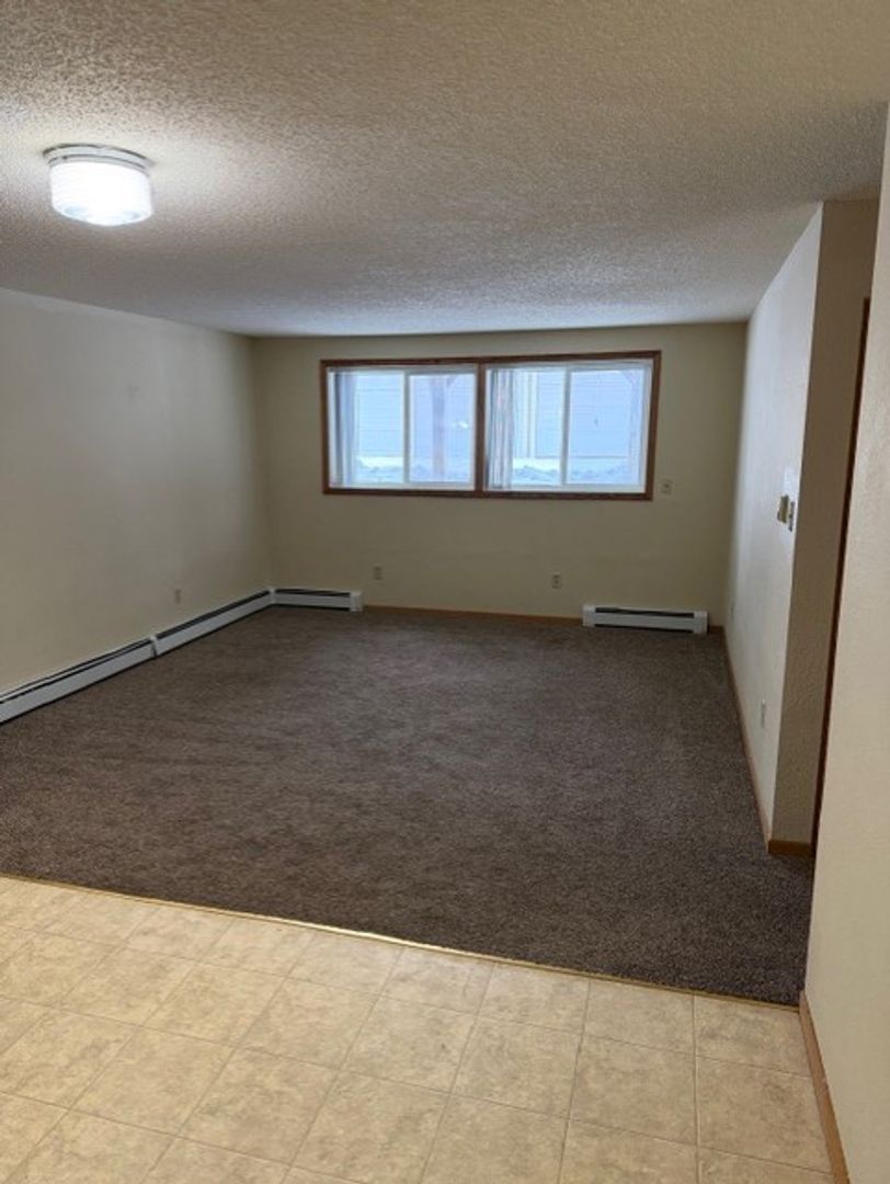 Brainerd Apartment: 622 NW 4th Street