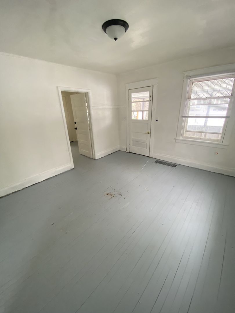 Brainerd Apartment: 1701 Maple St