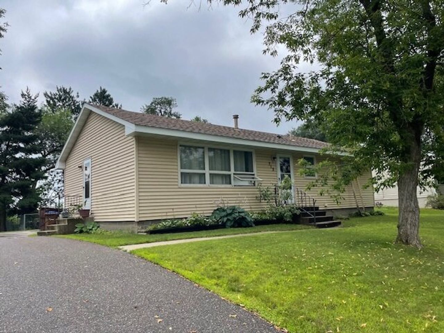 Brainerd House: 713 SW 4th St