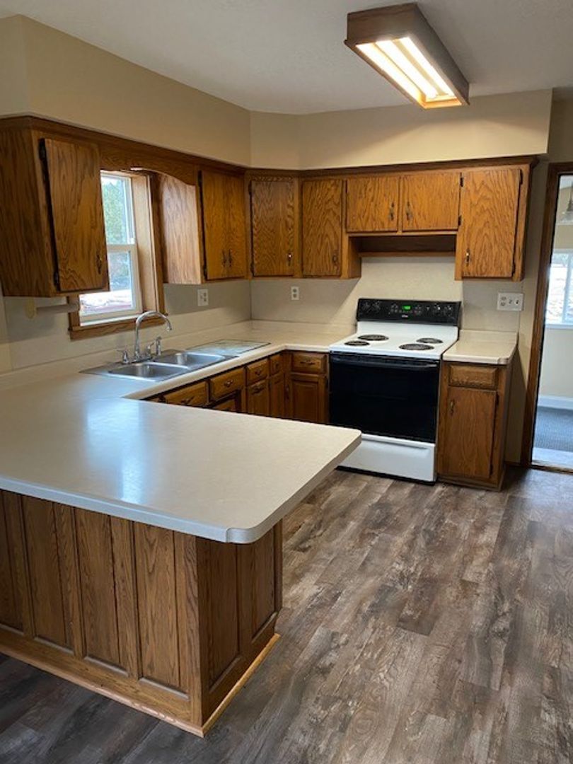 Staples House: 1515 3rd St