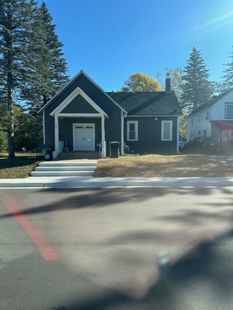 Brainerd Apartment: 1009 S 7th St