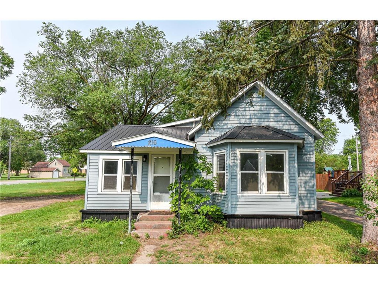 Little Falls House: 216 5th St SW