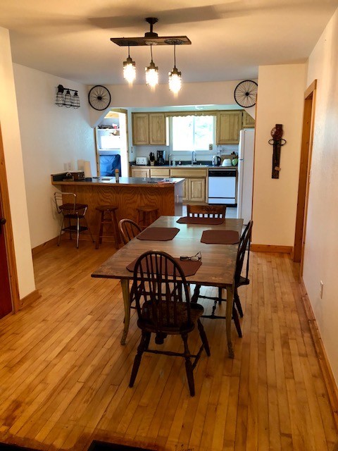 Crosby House: 210 8th St NE