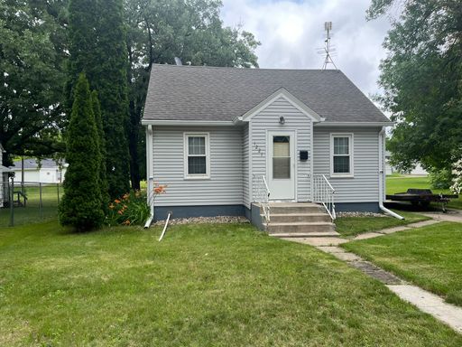 3 bedroom, 1 3/4 bathroom near downtown Alexandria Coming Soon