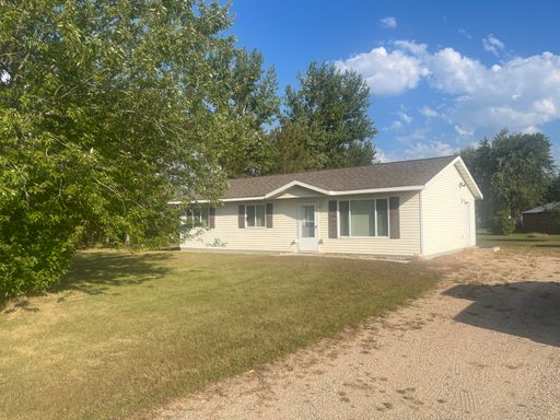 3 Bedroom 1 bath home in Carlos -Available Now
