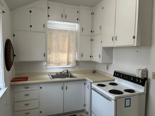 1 Bed 1 Bath Rental at 217 5th St S, Unit 2, Breckenridge, MN – photo 1